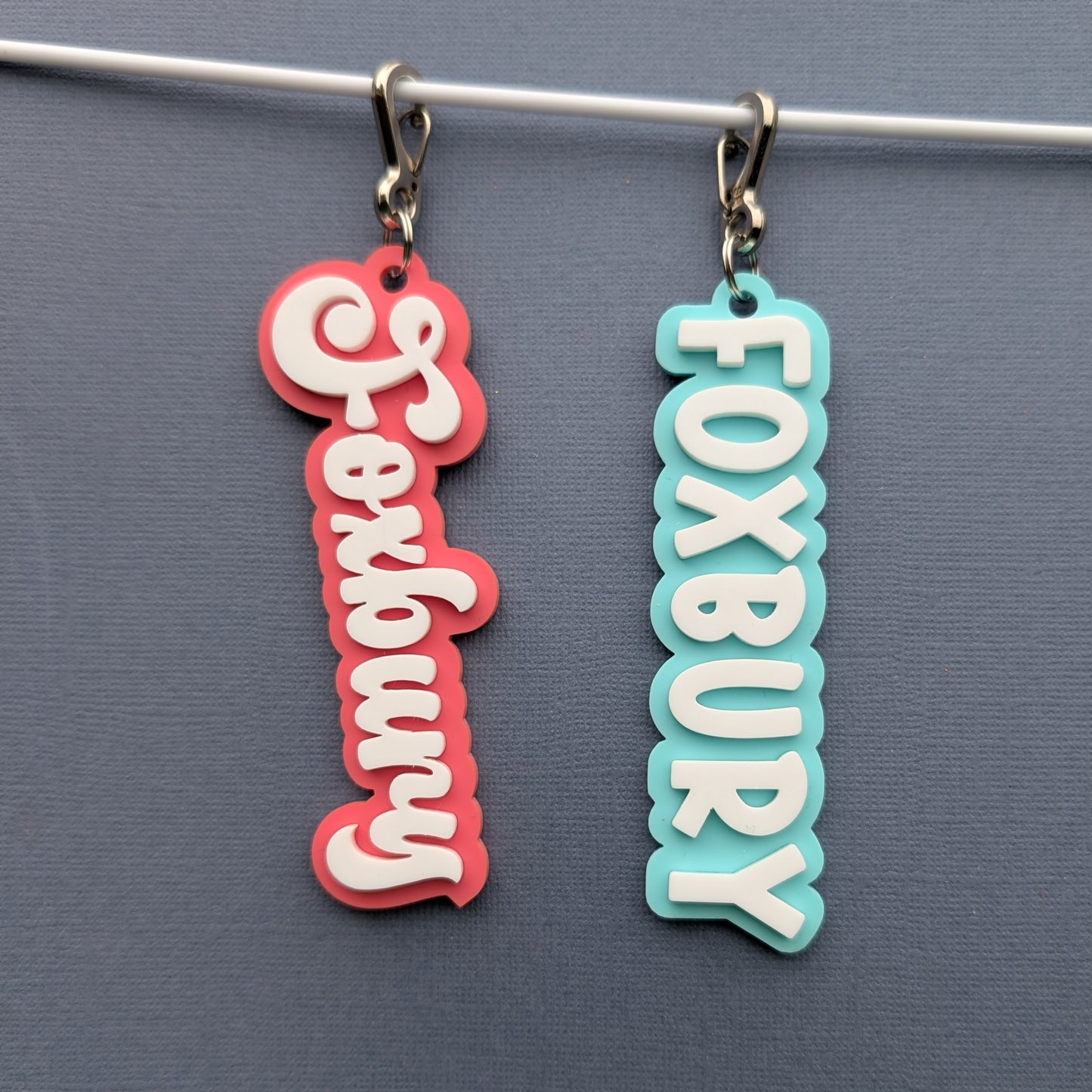 Acrylic layered name bag tag with clip in GROOVY font