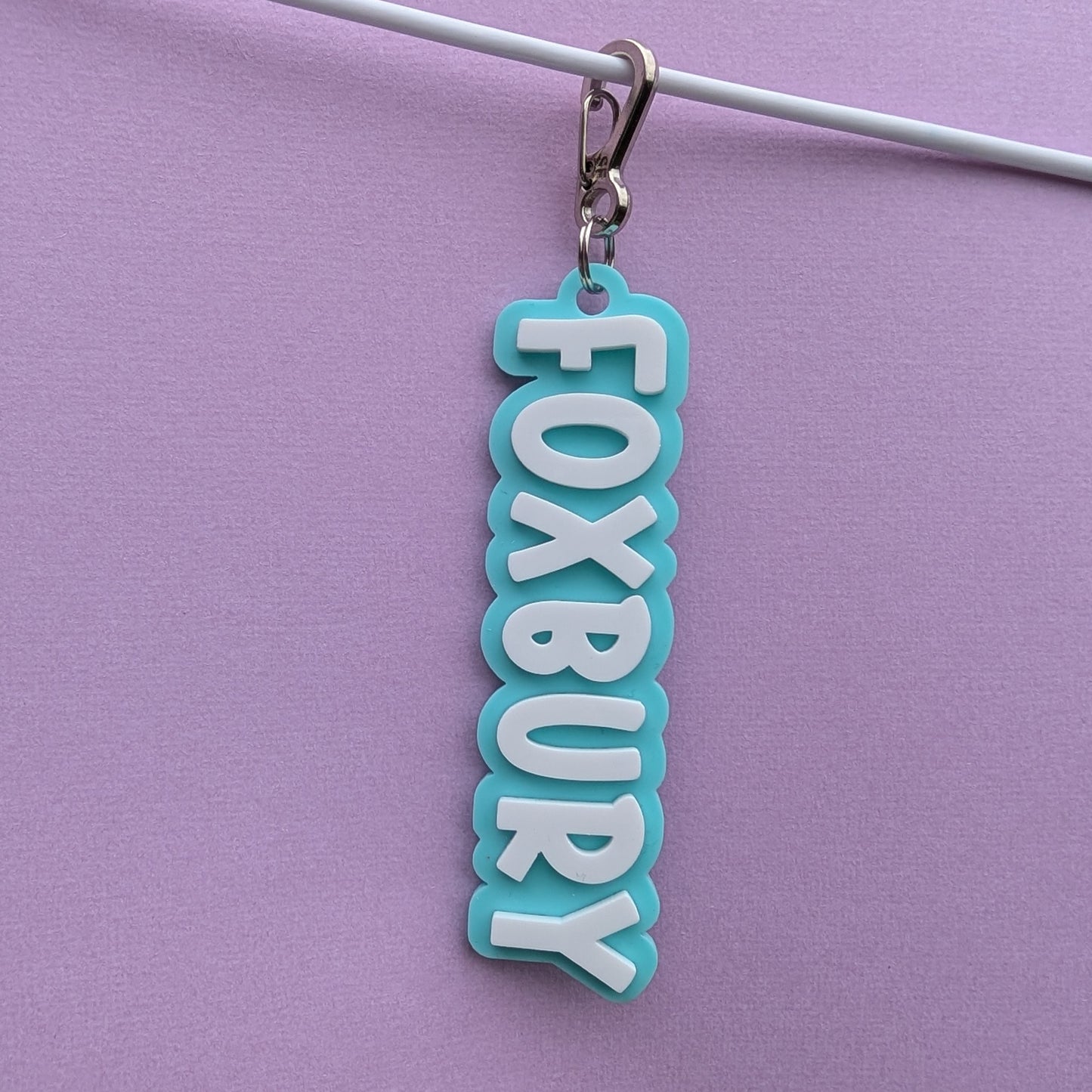 Acrylic layered name bag tag with clip in DEXTER font