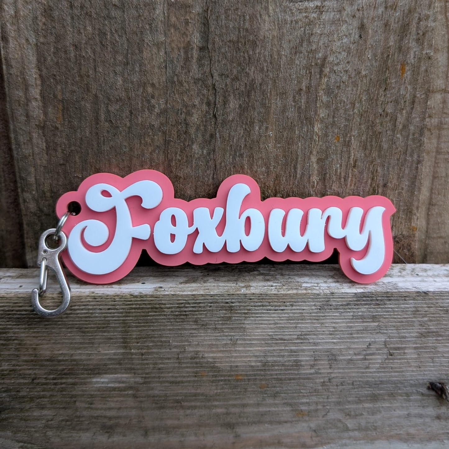 Acrylic layered name bag tag with clip in GROOVY font